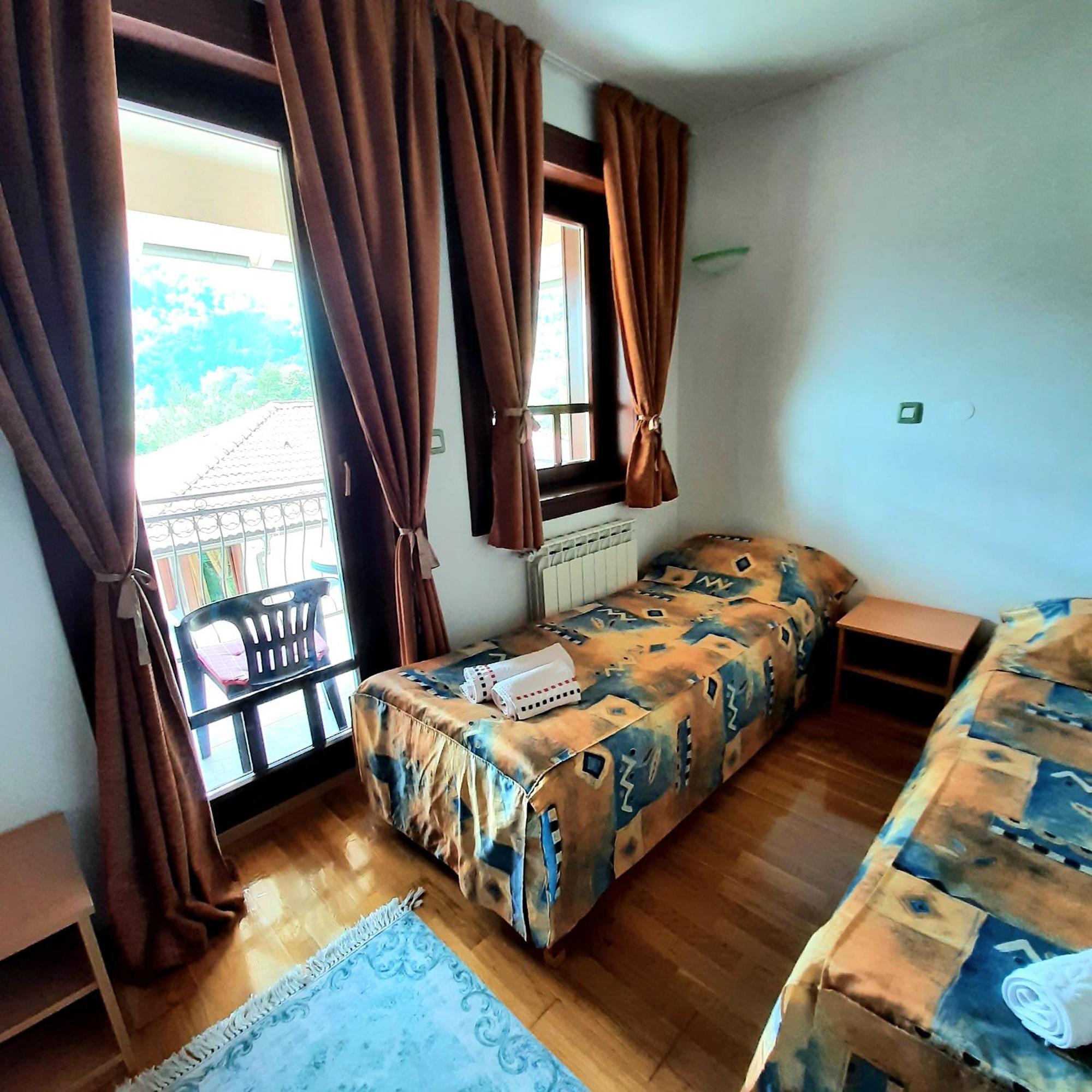 Relax Apartman Fojnica Exterior foto