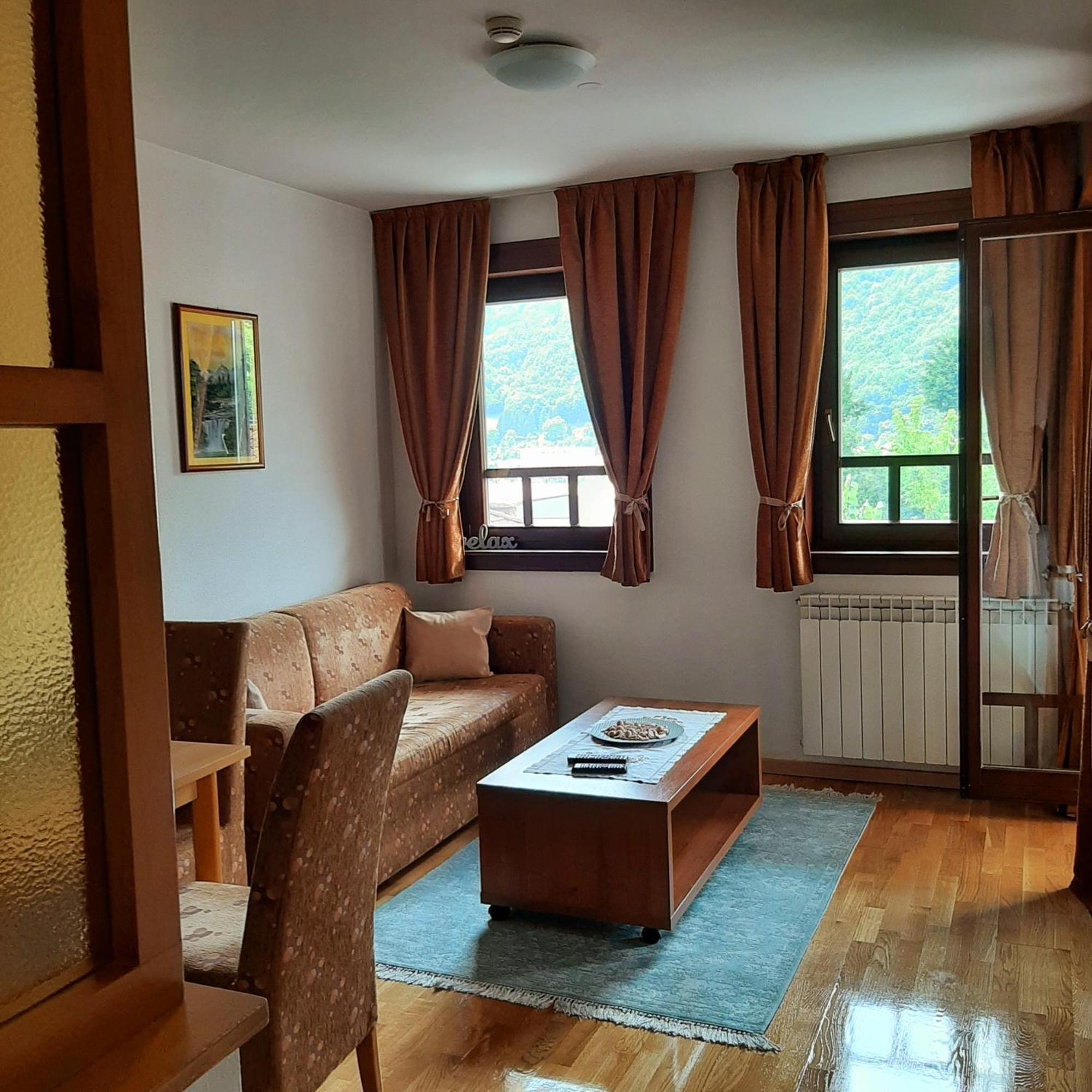 Relax Apartman Fojnica Exterior foto